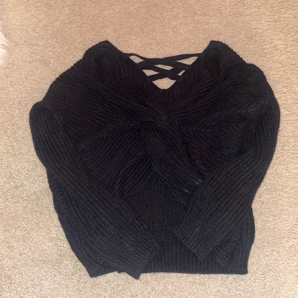 Black sweater with details